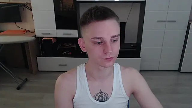 angryzan online show from 10-02-25, 04:49