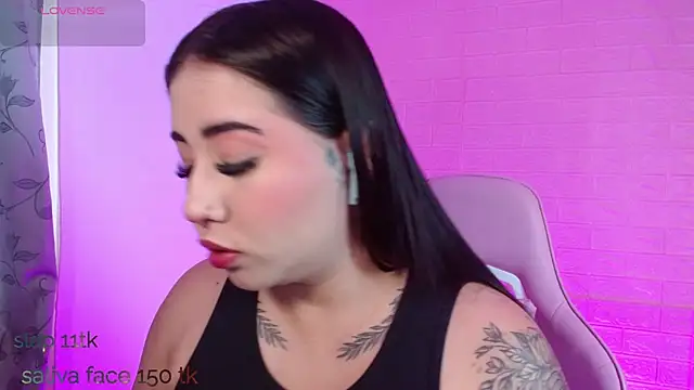  hooly online show from 10-28-25, 01:54