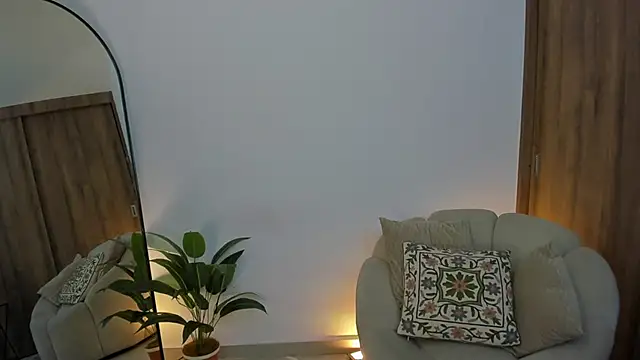 Snapshot of SofiMeza chatting on 02-05-26, 04:36 SofiMeza online show from 02-05-26, 04:36