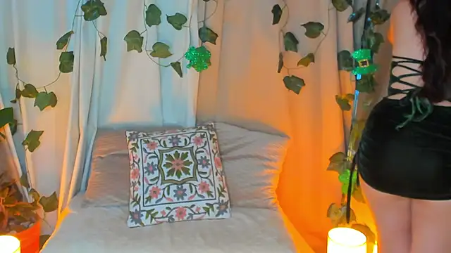 SofiMeza online show from 03-17-25, 03:18