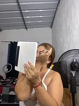 Sofia Queen17 online show from 10-05-25, 10:28