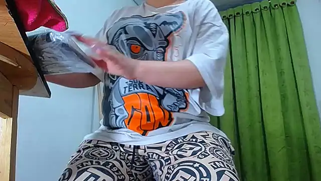 hairy pussywet online show from 04-22-26, 05:58
