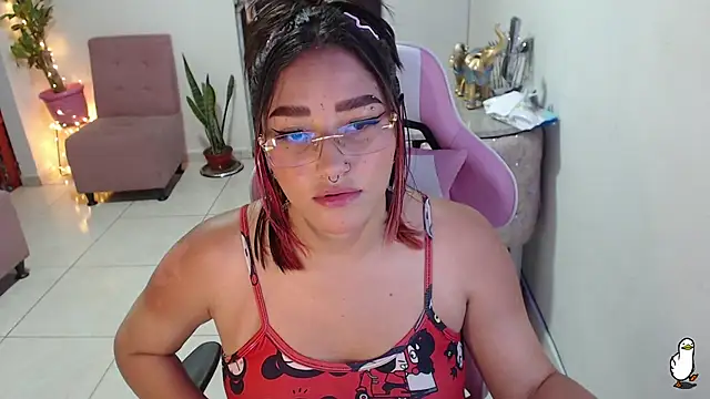 Snapshot of littleangel1_m chatting on 01-24-25, 10:19 littleangel1 m online show from 01-24-25, 10:19