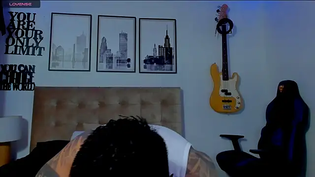 seancarreraa online show from 12-18-25, 03:22