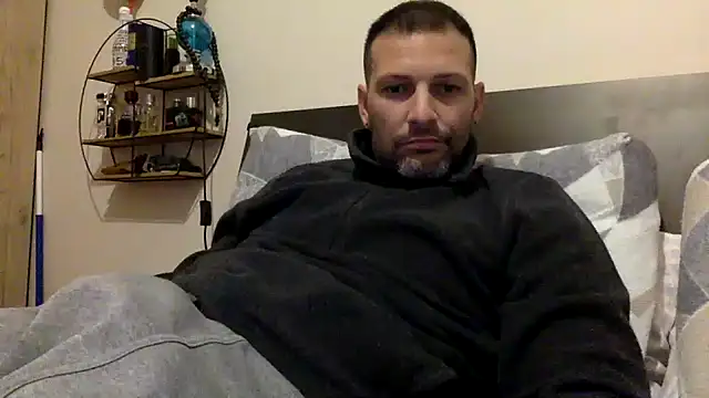 Snapshot of goroasroma90 chatting on 11-26-25, 04:29 goroasroma90 online show from 11-26-25, 04:29