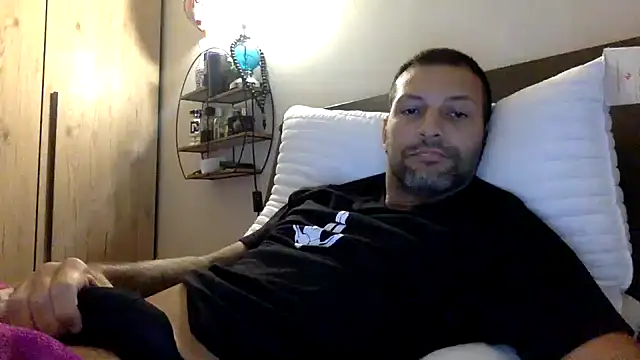 Snapshot of goroasroma90 chatting on 11-14-25, 08:51 goroasroma90 online show from 11-14-25, 08:51