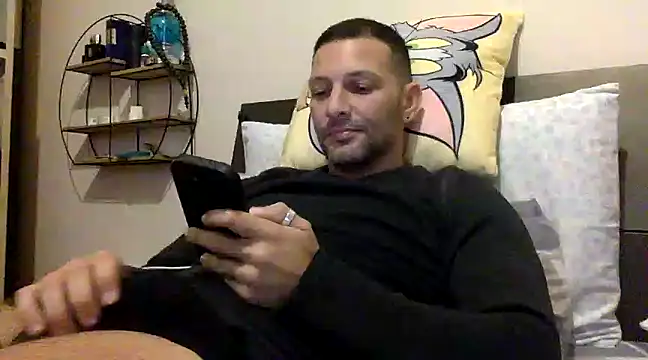 Snapshot of goroasroma90 chatting on 12-19-24, 03:52 goroasroma90 online show from 12-19-24, 03:52