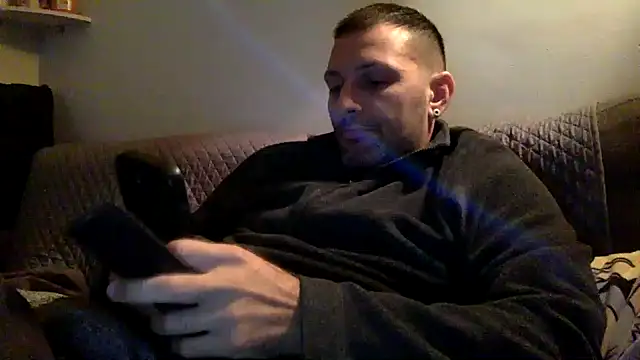 Snapshot of goroasroma90 chatting on 11-24-25, 04:18 goroasroma90 online show from 11-24-25, 04:18