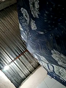 Julitosinrostro online show from 09-11-25, 02:44