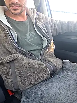 Zeefy online show from 03-11-26, 08:19