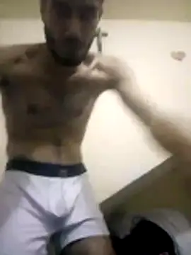 jhon01000 online show from 05-19-26, 01:43