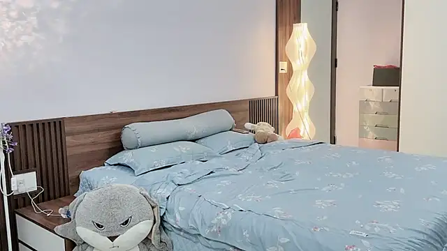  Ely  online show from 11-07-25, 03:49