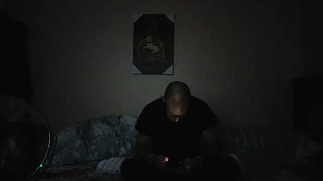 hailzeffn online show from 12-18-25, 11:19