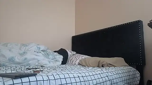 hailzeffn online show from 10-01-25, 04:00