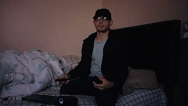 hailzeffn online show from 10-21-25, 06:57