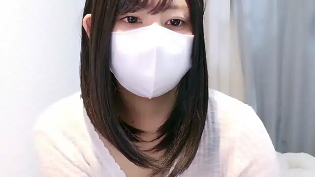 Snapshot of YUTSU_KI chatting on 06-30-26, 05:35 YUTSU KI online show from 06-30-26, 05:35