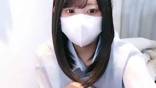 Snapshot of YUTSU_KI chatting on 06-22-26, 04:04 YUTSU KI online show from 06-22-26, 04:04