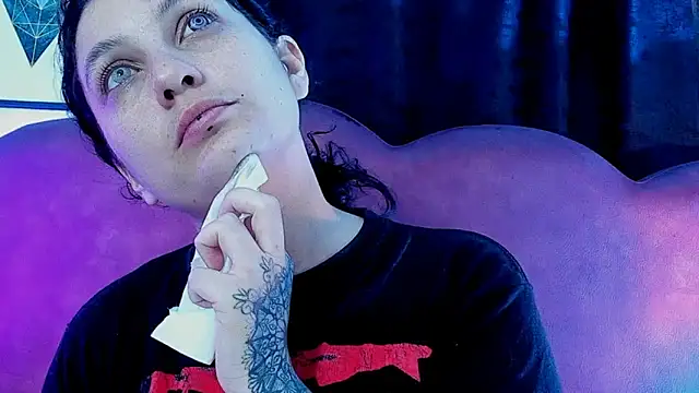 sophy rock online show from 06-18-26, 03:17