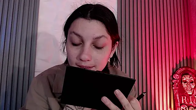 sophy rock online show from 10-28-25, 03:22