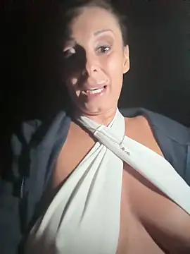 therealbeverlycious online show from 02-13-26, 10:10