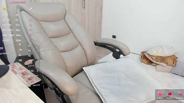 Snapshot of _miamadison chatting on 02-21-26, 03:30 miamadison online show from 02-21-26, 03:30