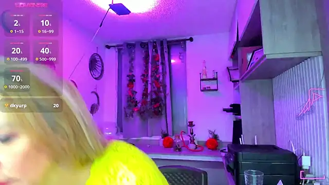  cristal ayala online show from 05-08-26, 11:41