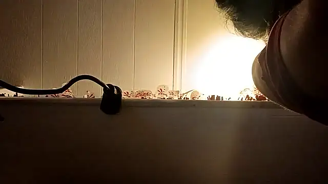 whitetrashdirtyslut online show from 12-05-25, 08:28