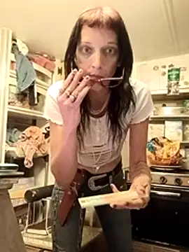 whitetrashdirtyslut online show from 04-04-26, 03:51