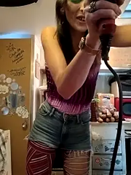 whitetrashdirtyslut online show from 05-05-26, 07:06