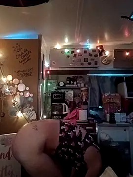 whitetrashdirtyslut online show from 05-08-26, 01:15