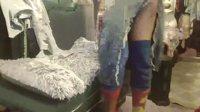 whitetrashdirtyslut online show from 12-13-25, 08:26