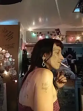 whitetrashdirtyslut online show from 05-19-26, 01:40