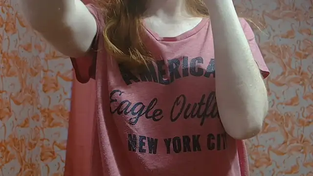 strawberrysmoothie online show from 02-09-25, 10:21