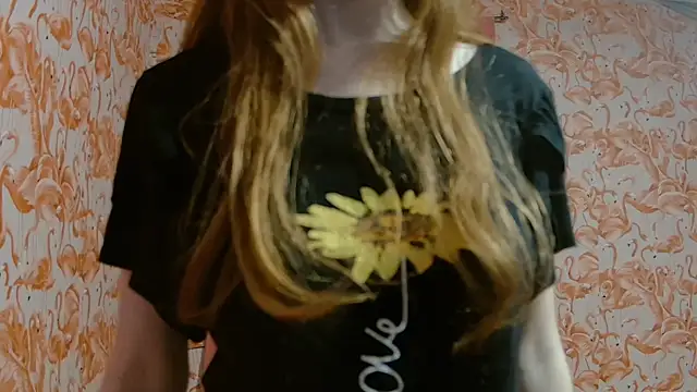 strawberrysmoothie online show from 09-18-25, 02:36