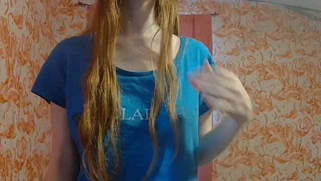 strawberrysmoothie online show from 12-19-25, 09:06