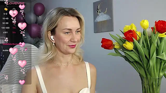 Snapshot of Vanessa_Nowak chatting on 03-08-25, 05:28 Vanessa Nowak online show from 03-08-25, 05:28