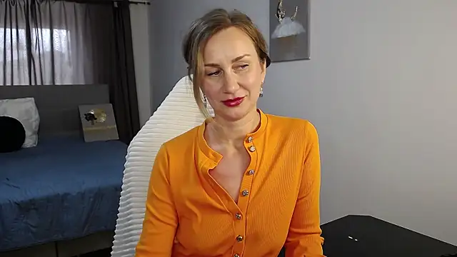 Vanessa Nowak online show from 05-31-26, 08:53
