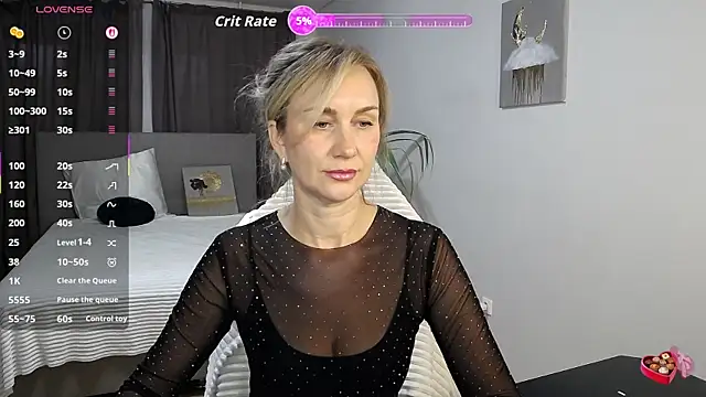 Snapshot of Vanessa_Nowak chatting on 10-23-25, 01:43 Vanessa Nowak online show from 10-23-25, 01:43