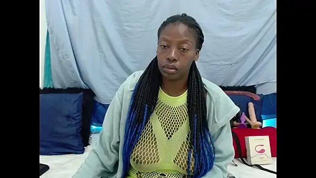 chocolatemix44 online show from 04-11-26, 06:43