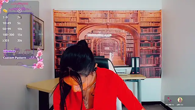 Snapshot of khiara_moretti chatting on 02-21-25, 01:44 khiara moretti online show from 02-21-25, 01:44