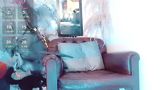 Snapshot of khiara_moretti chatting on 09-24-25, 10:27 khiara moretti online show from 09-24-25, 10:27