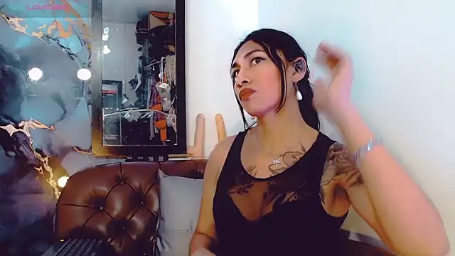 Snapshot of khiara_moretti chatting on 11-06-25, 11:14 khiara moretti online show from 11-06-25, 11:14