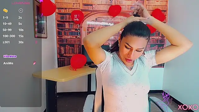 Snapshot of khiara_moretti chatting on 02-18-25, 07:30 khiara moretti online show from 02-18-25, 07:30