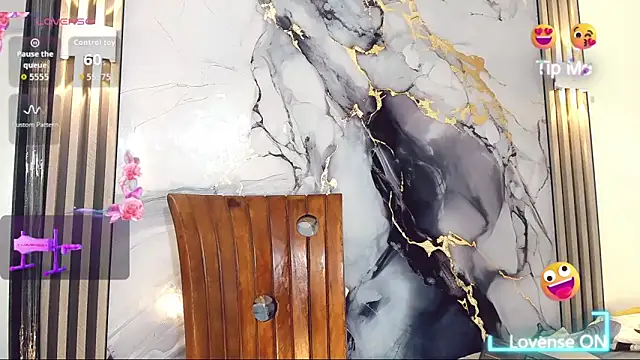 khiara moretti online show from 01-06-26, 11:36