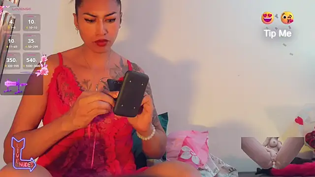 khiara moretti online show from 05-28-26, 11:38