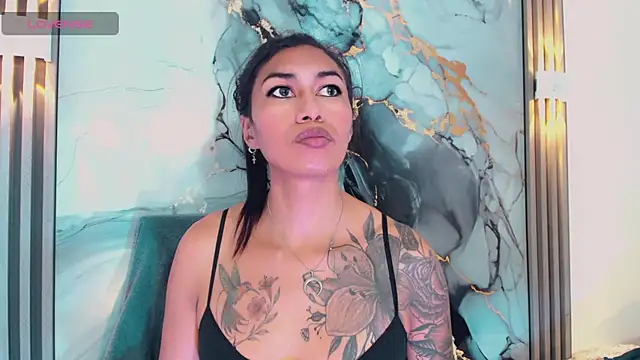 Snapshot of khiara_moretti chatting on 02-05-26, 11:17 khiara moretti online show from 02-05-26, 11:17