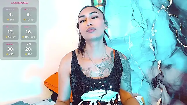 khiara moretti online show from 11-22-25, 11:20