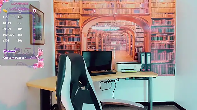 Snapshot of khiara_moretti chatting on 03-14-25, 11:00 khiara moretti online show from 03-14-25, 11:00