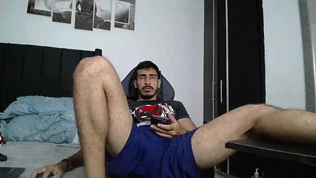 Snapshot of muscle_ares chatting on 03-15-25, 03:48 muscle ares online show from 03-15-25, 03:48