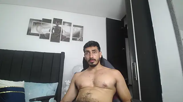 Snapshot of muscle_ares chatting on 02-21-25, 01:44 muscle ares online show from 02-21-25, 01:44